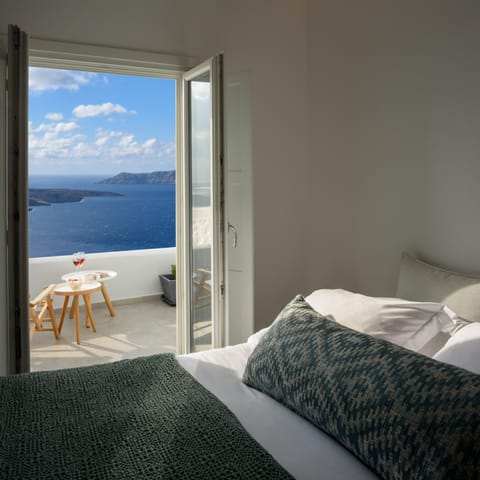 Panorama Suites Apartment hotel in Thera