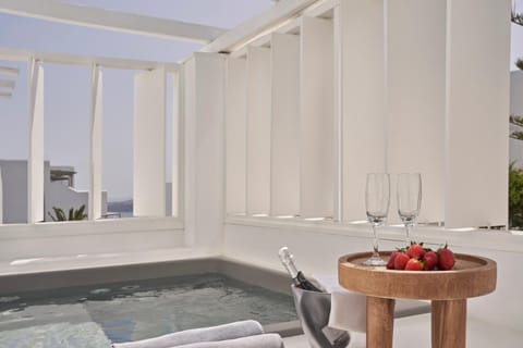 Loizos Apartments Apartment hotel in Thera