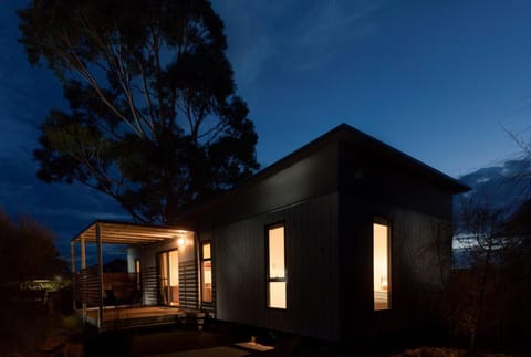 Swansea Beach Chalets Apartment hotel in Tasmania