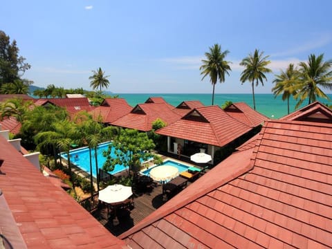 Fanari Khaolak Resort - Sea Front Zone Resort in Khuekkhak