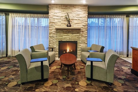 Holiday Inn Express & Suites Verona By IHG Hotel in Wisconsin