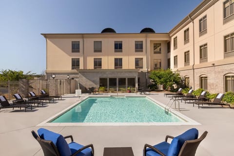 Holiday Inn Express Hotel & Suites Opelika Auburn By IHG Hotel in Opelika