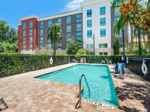 Holiday Inn Express Hotel & Suites Orlando - Apopka By IHG Hotel in Apopka