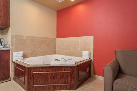 Baymont Inn & Suites by Wyndham Sturgis             Hotel in Sturgis