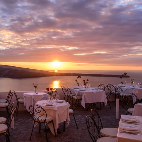 Fanari Villas Hotel in Oia