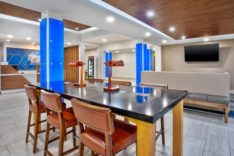 Holiday Inn Express Hotel and Suites Katy By IHG Hotel in Houston