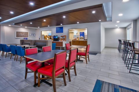Holiday Inn Express Hotel and Suites Katy By IHG Hotel in Houston