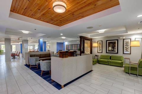 Holiday Inn Express & Suites Shelbyville Indianapolis by IHG Hotel in Indiana