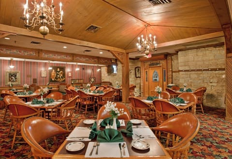 Holiday Inn At Six Flags Saint Louis By IHG Hotel in Wildwood