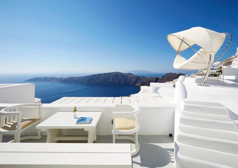 White Santorini Suites & Spa Hotel in Imerovigli