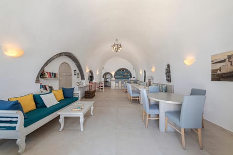 Afroessa Hotel in Imerovigli