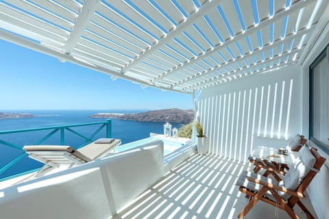 Afroessa Hotel in Imerovigli