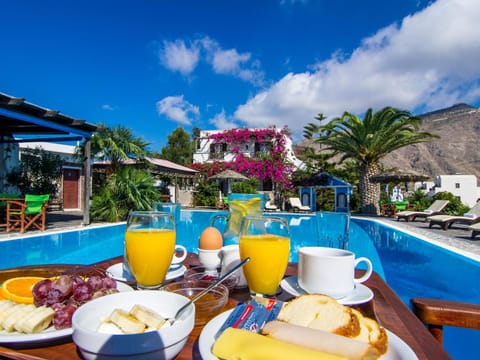 Holiday Beach Resort Hotel in Santorini