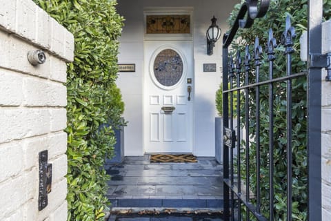 Grosvenor Court Apartments Apartment hotel in Tasmania