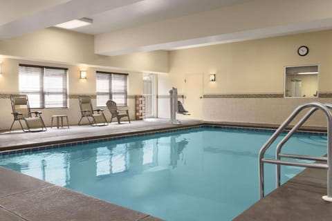 Comfort Inn & Suites Dothan Northside Plaza Hotel in Dothan