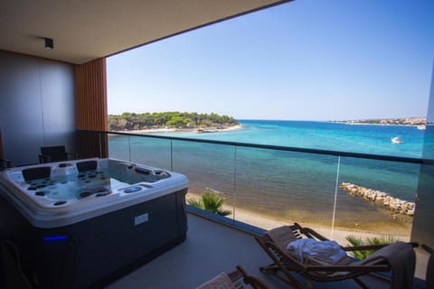 LIBERTY PLAZA Hotel in Novalja