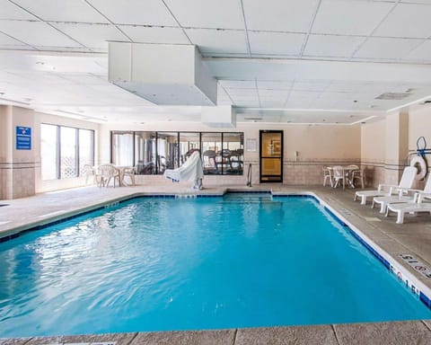 Comfort Inn & Suites Montgomery Eastchase Hotel in Montgomery