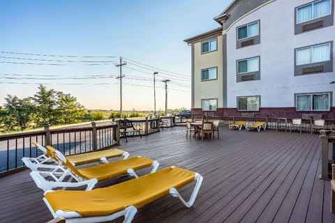 Quality Inn & Suites Hannibal West Hotel in Hannibal