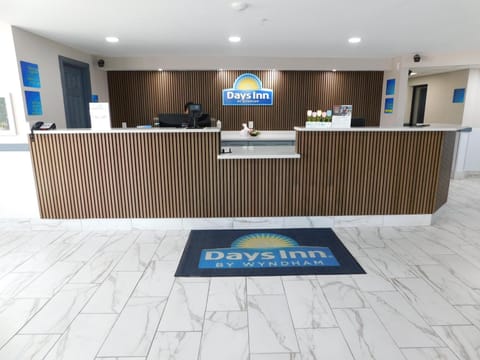 Days Inn by Wyndham Effingham Hotel in Effingham