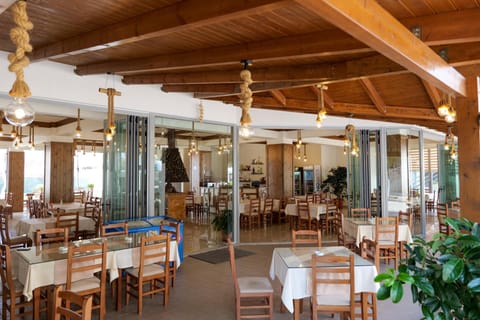 Hotel Oxhaku Hotel in Sarandë