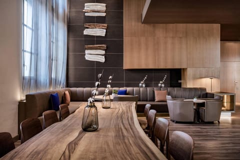 Bar/lounge