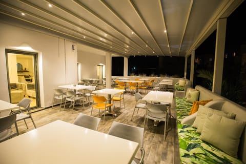 Olympic Hotel Santorini Hotel in Mesaria