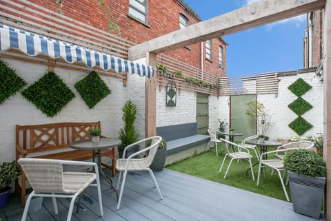 Titanic Guest Boutique Accommodation Hotel in Belfast