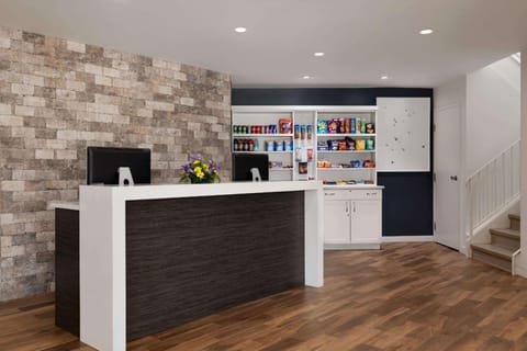 Days Inn by Wyndham Sarnia Harbourfront Hotel in Port Huron