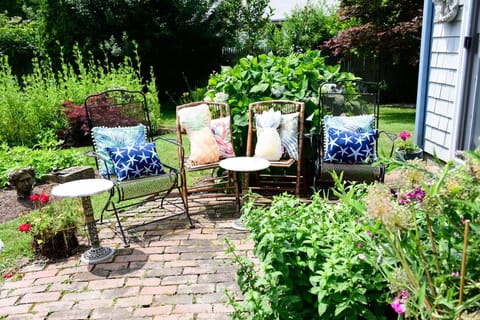 Gardenview Bed and Breakfast Vacation rental in Newport