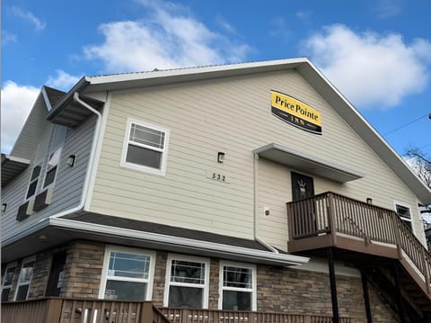 Price Pointe Inn Inn in Pewaukee