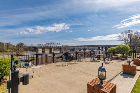 Gadsden Inn and Suites Inn in Gadsden