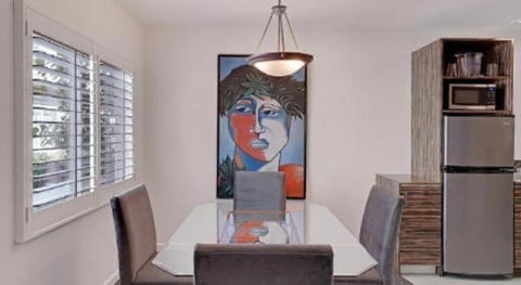 INNdulge Iconic Gay Men's Resort Resort in Palm Springs