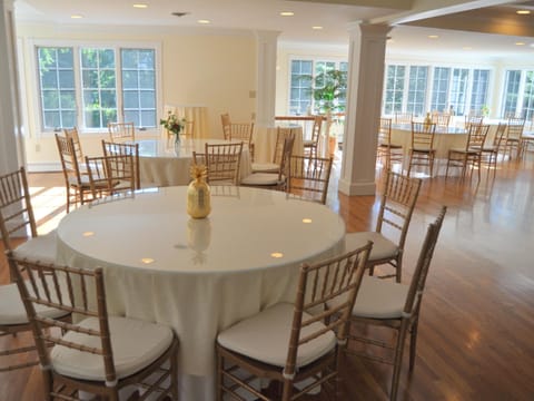 Anne's Washington Inn Hotel in Saratoga Springs