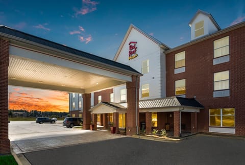 Red Roof PLUS+ & Suites Birmingham – Bessemer Hotel in Bessemer