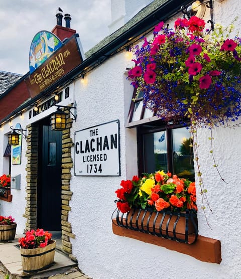 The Clachan Inn Inn in Scotland