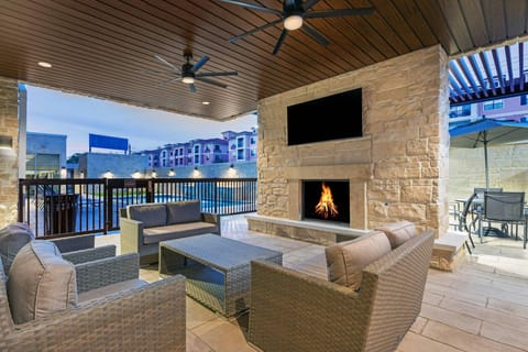 Fairfield by Marriott Inn & Suites Houston Memorial City Area Hotel in Addicks