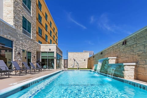 Fairfield by Marriott Inn & Suites Houston Memorial City Area Hotel in Addicks