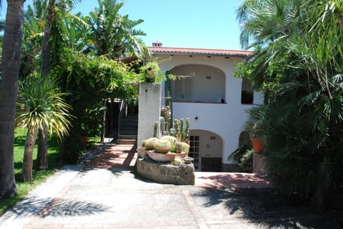 Residence Villa Cristina Apartment hotel in Forio