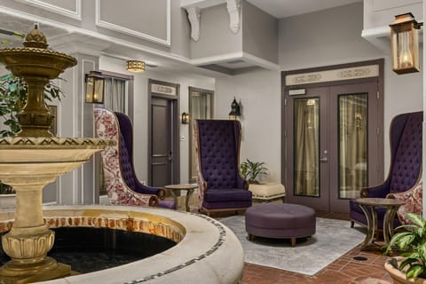 Club Wyndham La Belle Maison Hotel in French Quarter