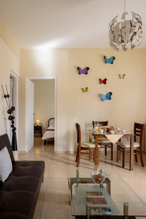 Moonlight Apartments Apartment hotel in Thera