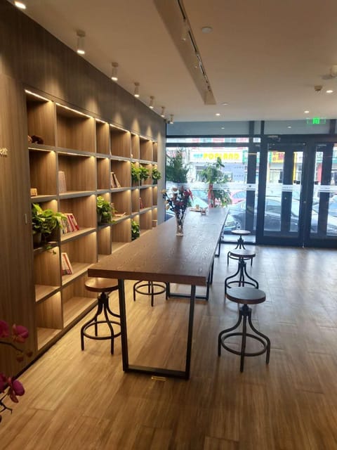 Hanting Hotel Zhangjiakou Chichen Bus Terminal Hotel in Beijing