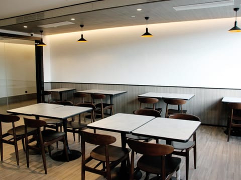 Hanting Hotel Zhangjiakou Chichen Bus Terminal Hotel in Beijing