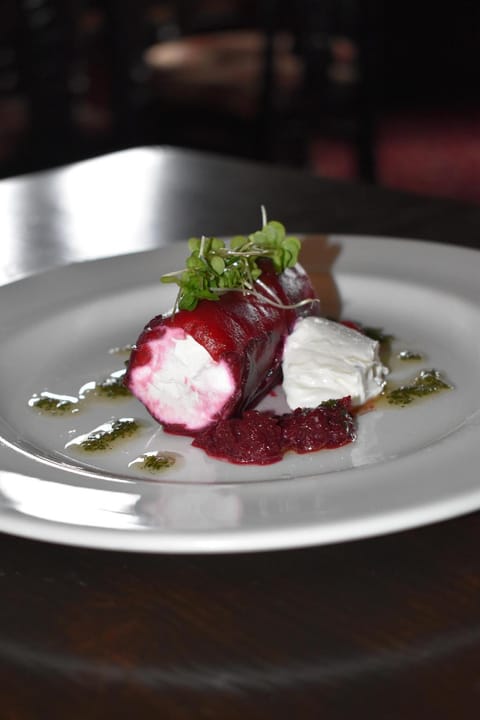 Old Silent Inn  Inn in England