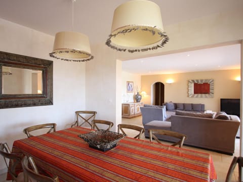 Clos des Oliviers Resort in Lumio