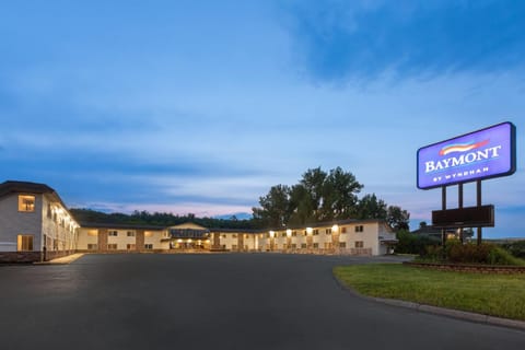 Baymont by Wyndham Iron Mountain Hotel in Iron Mountain