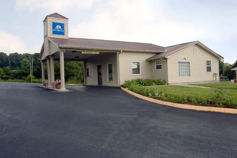Americas Best Value Inn Loudon Lenoir City Motel in Watts Bar Lake