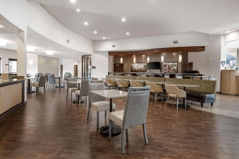 Best Western Premier Bryan College Station Hotel in Bryan