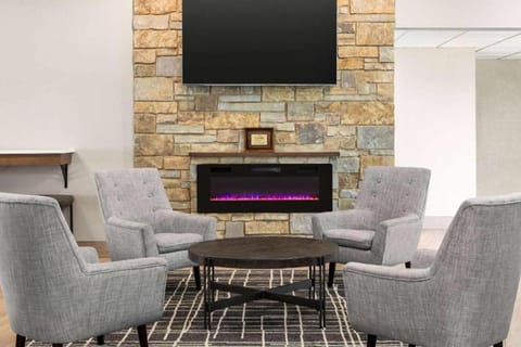 AmericInn by Wyndham La Crosse Riverfront-Conference Center Hotel in La Crosse