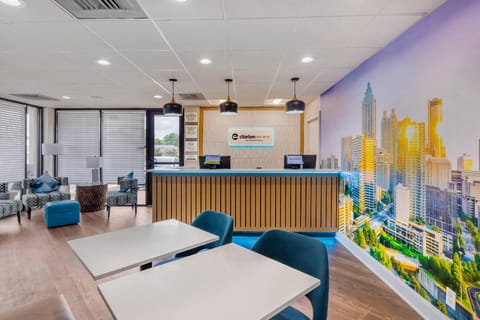 Clarion Pointe Morrow - Atlanta South Hotel in Morrow