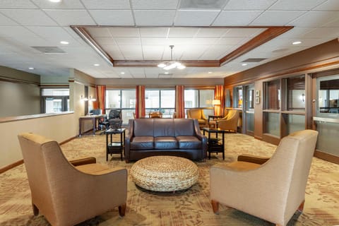 Best Western Plus Steeplegate Inn Hotel in Davenport